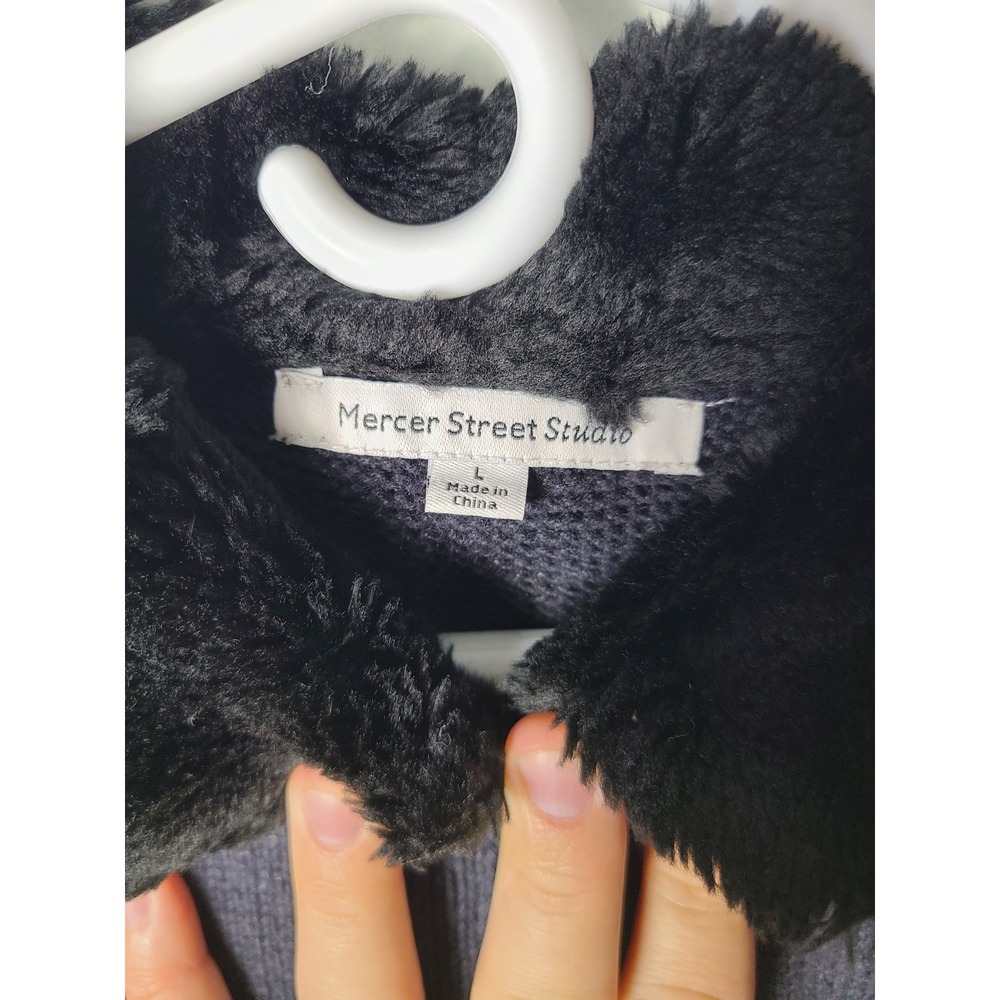 Mercer Street Studio Christmas Holiday Sweater Vest Faux Fur Collar Black Large - Picture 3 of 9